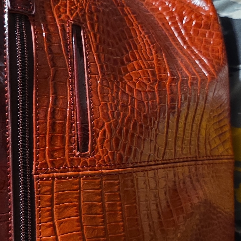 Madi Claire's Elegant Burgundy Crocodile-Embossed Leather Tote Bag - Picture 9 of 16